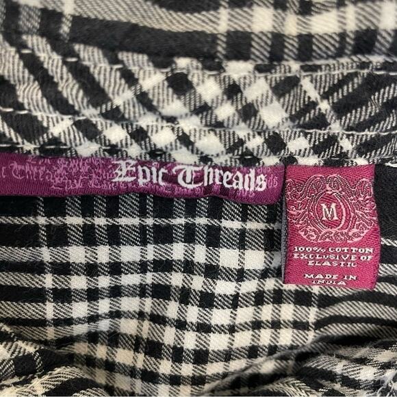 Epic Threads Plaid Button Down Shirt black white girls Size Medium 7 - Picture 4 of 5